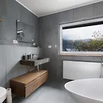 La Cote 26 - Restored Saxon Style House In The Old Town With Jacuzzi And Private Parking Nyaraló