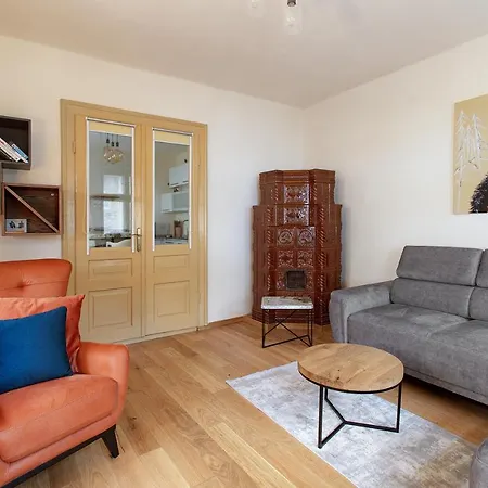 La Cote 26 - Restored Saxon Style House In The Old Town With Jacuzzi And Private Parking * Brassó