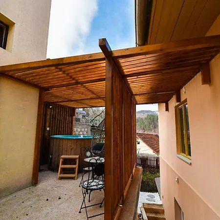 La Cote 26 - Restored Saxon Style House In The Old Town With Jacuzzi And Private Parking Holiday home