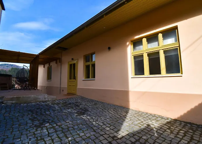 La Cote 26 - Restored Saxon Style House In The Old Town With Jacuzzi And Private Parking Holiday home